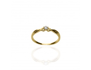 Złoty pierścionek zaręczynowy z cyrkonią próby 0,585