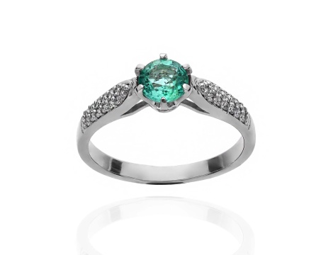 Pierścionek z białego złota próby 0,585 z szmaragdem 0,63 ct i brylantami 0,16 ct