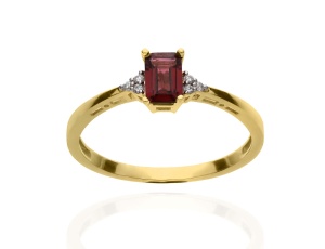 Złoty pierścionek próby 0,585 z rodolitem 0,63 ct i brylantami 0,036 ct