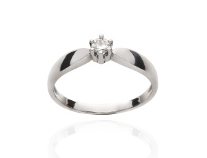 Pierścionek zaręczynowy z białego złota próby 0,585 z brylantem 0,14 ct