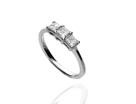 Pierścionek z białego złota próby 0,750 z brylantami 0,52 ct - 2